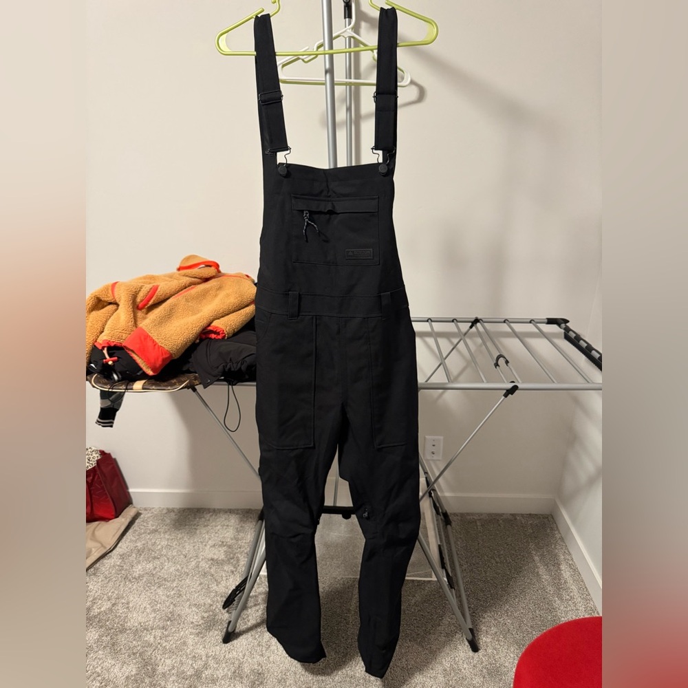 Burton women’s coveralls snow pants